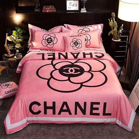 housse de couette de marque chanel|petite maroquinerie chanel.